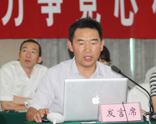 副總工程師岳明生代表建設(shè)大廈項目作標準化施工經(jīng)驗介紹