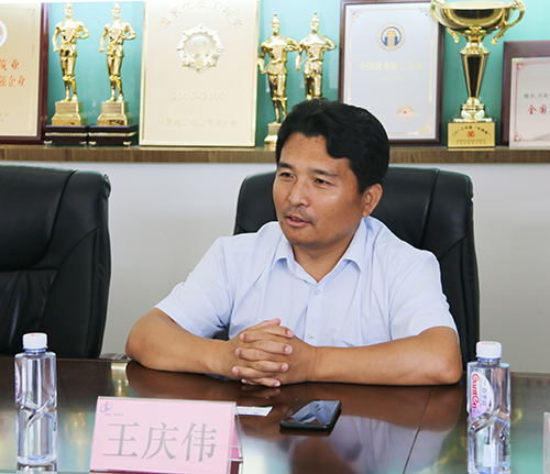 副總經(jīng)理王慶偉表示蒙能項目的后續(xù)工作會高標(biāo)準(zhǔn)地實施完成