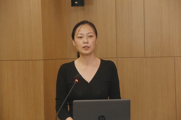 河南省民營企業(yè)社會責(zé)任促進(jìn)中心常務(wù)副主任鄭漾對河南二建集團(tuán)社會責(zé)任報告2020進(jìn)行評價.jpg 河南省民營企業(yè)社會責(zé)任促進(jìn)中心常務(wù)副主任鄭漾對河南二建集團(tuán)社會責(zé)任報告2020進(jìn)行評價.jpg