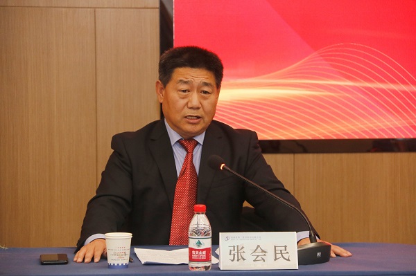 集團(tuán)公司黨委書(shū)記張會(huì)民主持會(huì)議.jpg 集團(tuán)公司黨委書(shū)記張會(huì)民主持會(huì)議.jpg