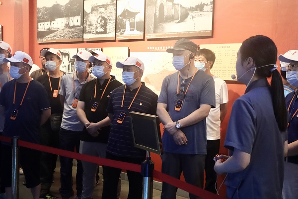 7、參觀鄂豫皖蘇區(qū)首府革命博物館.jpg