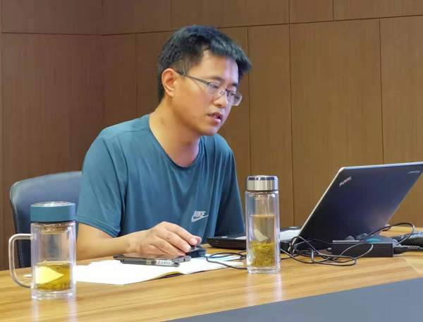 2、民用事業(yè)部副總經(jīng)理楊春來講解危險性較大工程.png 2、民用事業(yè)部副總經(jīng)理楊春來講解危險性較大工程.png