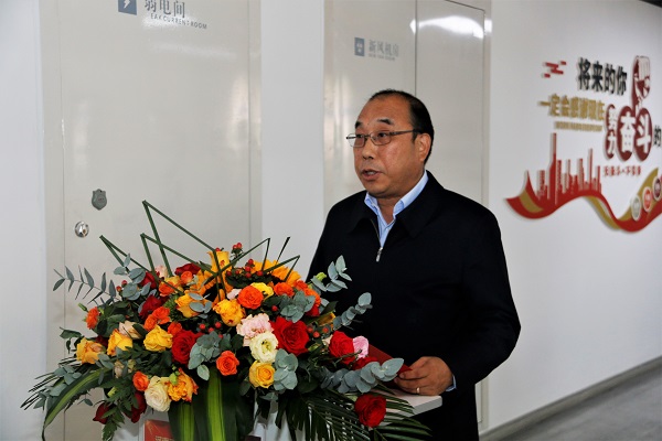 2維亞適董事長程存蟠介紹維亞適公司及展廳.jpg 2維亞適董事長程存蟠介紹維亞適公司及展廳.jpg