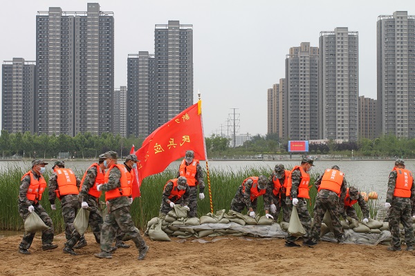 堤防加固演練.JPG 堤防加固演練.JPG